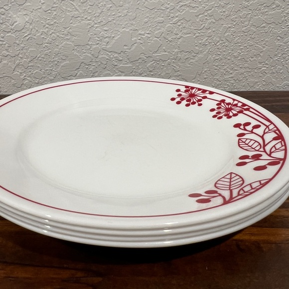 Corelle Berries and Leaves Vintage Retired dishes